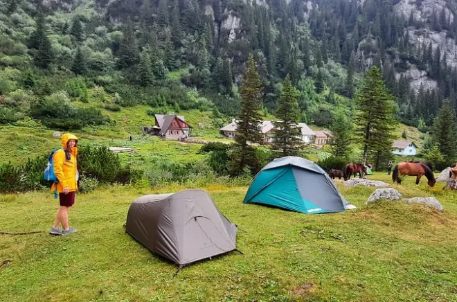 Private Tageswanderung von Brasov zur Malaiesti-Hütte: Bucegi-Gipfel