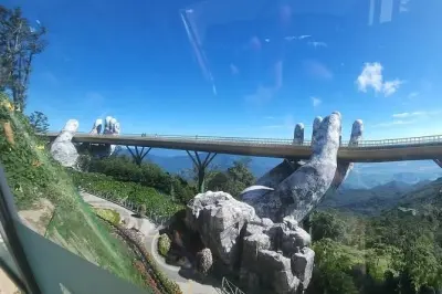 Ba Na Hills et Golden Bridge : Téléphérique, grottes, déjeuner