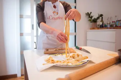 Cours de pâtes et tiramisu à Siena chez un habitant