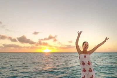 Watch the glow worm bioluminescence in turks & caicos on a sunset cruise from providenciales. includes beachfront pickup, local drinks, and appetizers onboard.