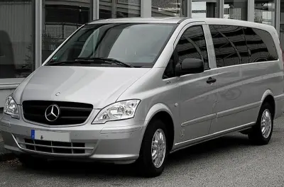 Transfert privé Praiano-Naples avec prise en charge aéroport/hôtel