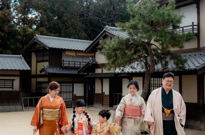 Noleggio kimono a Kanazawa: Indossa e scopri le strade