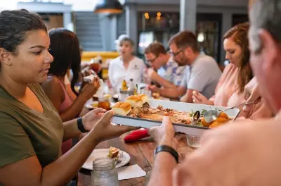 3 paradas con comida y cócteles en el centro de Seattle