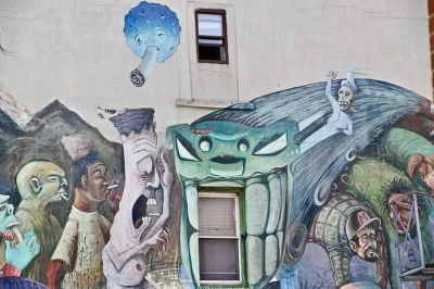 Venha com fome para williamsburg e aproveite um tour a pé com seis degustações — pizza, frango frito, dumplings e muito mais. inclui água, guia local e ambiente seguro em grupo.