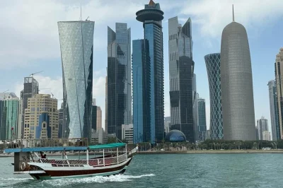 Feel doha’s contrasts on a city tour with souq waqif, katara cultural village, and a classic dhow cruise. includes private transport, guide, and bottled water.