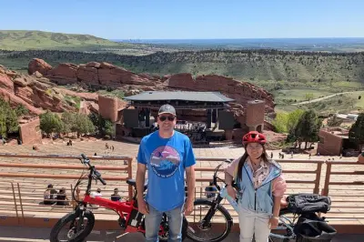 Red Rocks e Dinosaur Ridge in eBike: Percorso guidato di 32 km