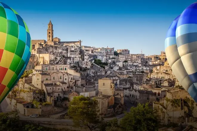 Matera balloon flight for small groups: Sassi from above