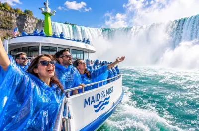 Niágara: Paseo en barco, cueva y torre con almuerzo