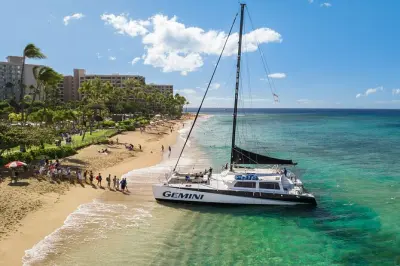 Snorkeling a Ka'anapali Beach: Vela, pranzo e bar incluso