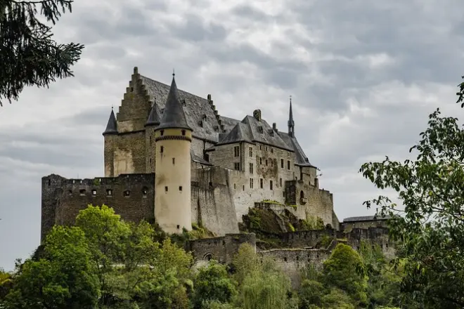 Luxembourg City walking tour with local: 60 minutes
