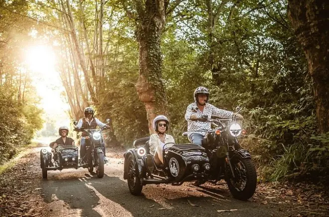 Basque Country sidecar tour: Mountain villages and Pyrenean views
