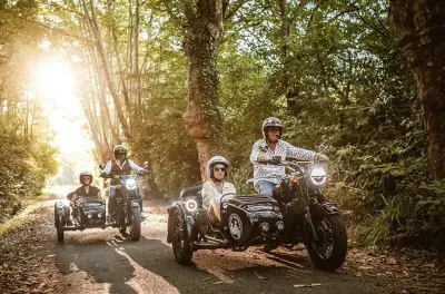 Tour in sidecar nei villaggi baschi con viste sui Pirenei