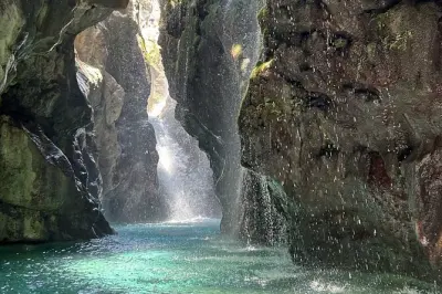 Gorge de Kourtaliotiko et plage de palmiers de Preveli en tour privé