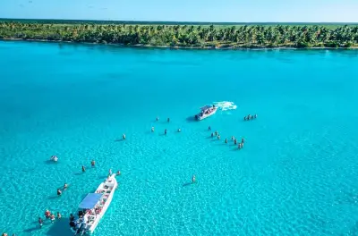 Isla Saona: Tres playas remotas y laguna de estrellas de mar