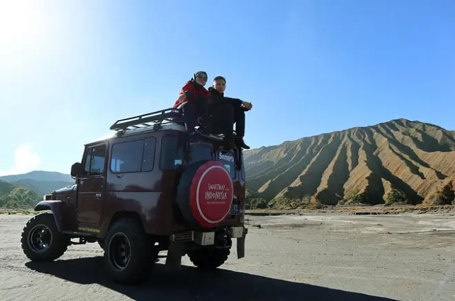 Mount Bromo jeep tour from Malang: 7 stops with sunrise