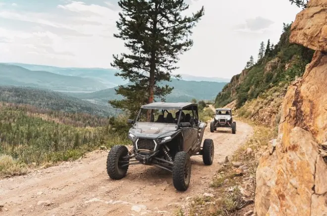 Guida ATV a Park City: Polaris RZR 4 posti nelle montagne Uinta