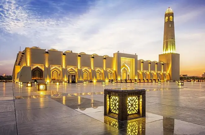 Tour cultural privado en Doha: Katara, The Pearl y Souq Waqif