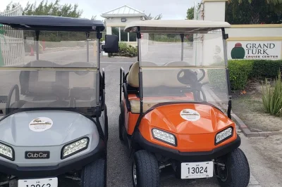Scendi dalla crociera e inizia a esplorare grand turk con un golf cart privato. include mappe, assicurazione, carburante e ritiro facile proprio fuori dal terminal.