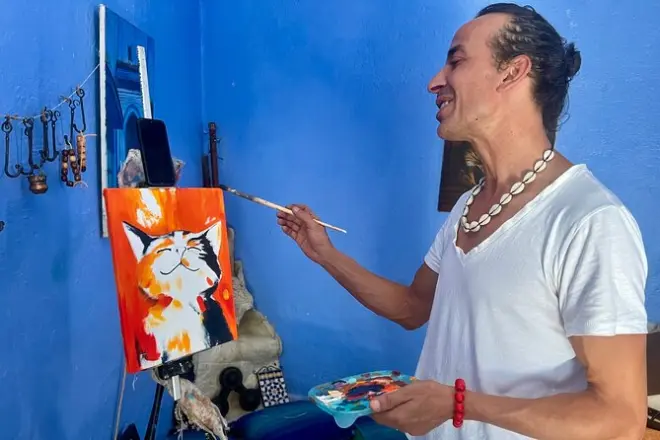 In Chefchaouen mit Künstler malen und eigenes Kunstwerk schaffen