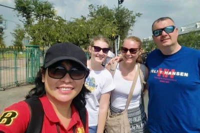 Erlebe bangkok mit einem lokalen guide: grand palace, wat pho und chinatown entdecken. inklusive hoteltransfer und flexiblen stopps für deine persönliche tour.