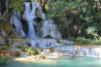 Cascate Kuang Si da Luang Prabang: Nuota e fai un'escursione