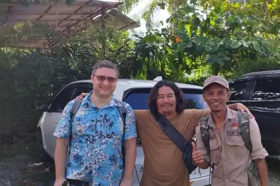 3-day jungle trek Bukit Lawang: Orangutans and river return