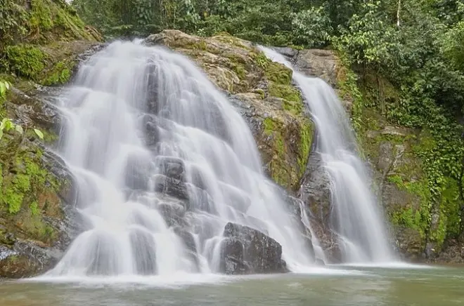 Manuel Antonio Waterfalls Tour: Small Group, Hidden Mulguri