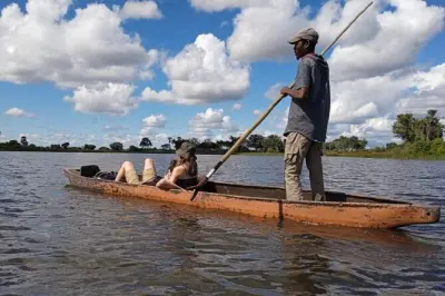 Mokoro-Tagesausflug ab Maun: Traditionelles Kanu & Tierwelt im Delta