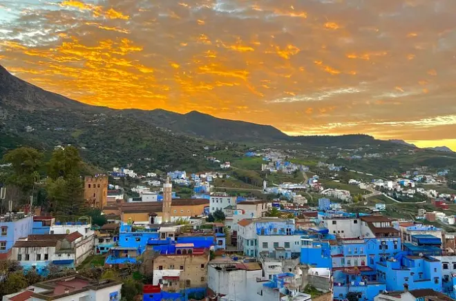 Tour nocturno por Chefchaouen: Medina azul en la hora azul con guía