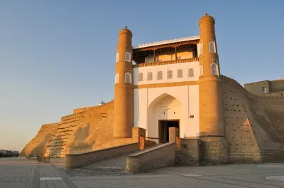 Tour de 2 dias de trem-bala de Tashkent: Samarcanda e Bukhara