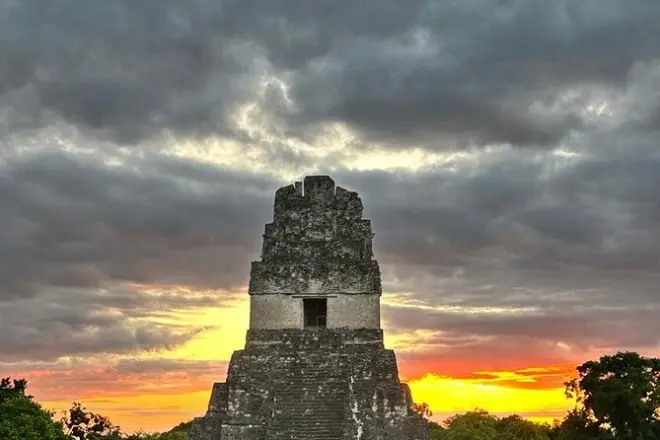 Tikal National Park tour from Flores: Temple IV and Grand Plaza