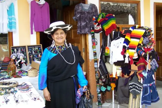 Cuenca to Vilcabamba shuttle: Private van, your schedule