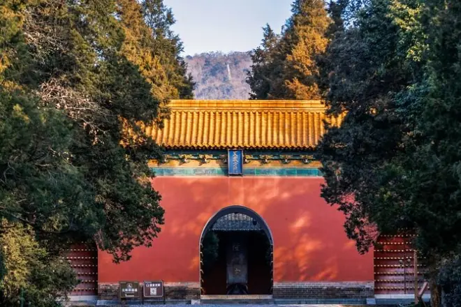 Nanjing Privattour: Ming-Grabanlage & Gedenkstätte Massaker