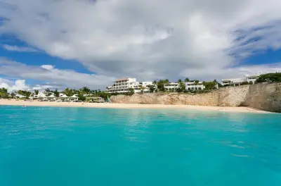 Snorkeling in St Maarten: Catamaran with Lunch & Open Bar