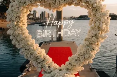 Surfers Paradise Gondola Cruise: Private Birthday Celebration