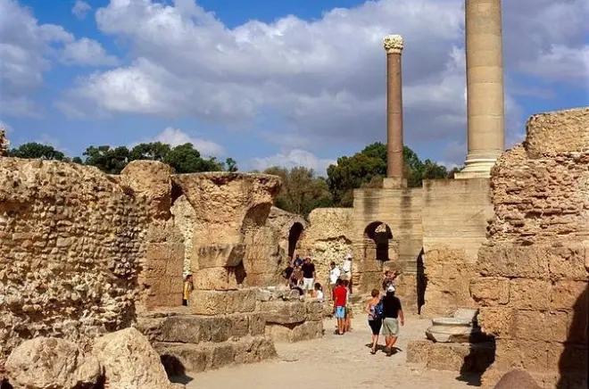 Tour archeologico di Cartagine: Rovine fenicie e villaggio