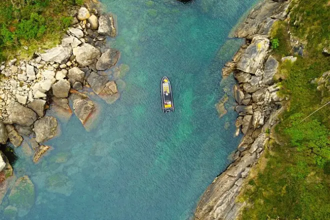 Snorkeling in Spanish coves from Saint-Jean-de-Luz