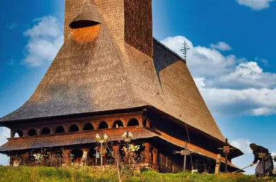 Maramures: 2 UNESCO-Holzkirchen & Fröhlicher Friedhof