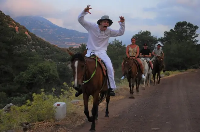 Cabalgata en Fethiye: Senderos entre pinos