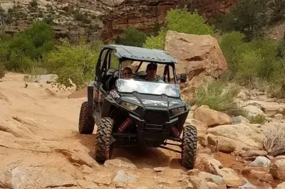 Andar de ATV em Bears Ears: Comb Ridge e River House Ruin