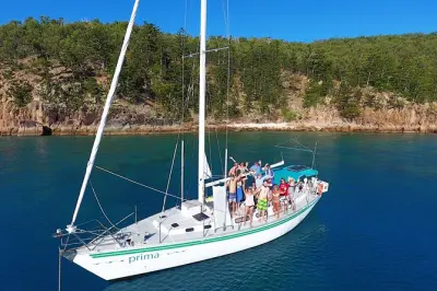 Whitsundays Segeltour: Kleine Gruppe auf der Prima ab Airlie Beach