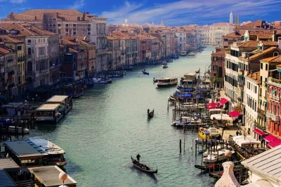 Entdecke shakespeares verona und die kanäle von venedig bei einem ganztageszug-ausflug ab mailand – mit geführten spaziergängen, lokalen geschichten und viel zeit zum eigenen erkunden.