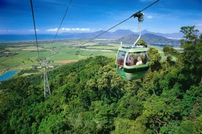 Erlebe kuranda: scenic railway, skyrail, army duck tour, schmetterlingshaus, wildlife park & aboriginal tanz – inkl. mittagessen.