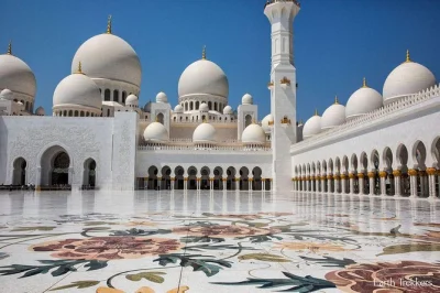 Découvrez la majesté de la grande mosquée sheikh zayed, flânez dans le heritage village d’abu dhabi et prenez des photos à ferrari world, avec transfert privé depuis dubaï ou abu dhabi.