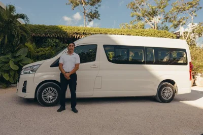 Chegue em cancún ou tulum e seja recebido por um motorista local, aproveite água gelada, wi-fi e conforto em carro privativo. reserve com segurança e tranquilidade.