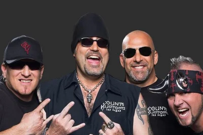 Descubre la cultura automovilística de las vegas con un tour guiado a count’s kustoms, shelby heritage center y el icónico cartel de las vegas. incluye cupón de $20 para la tienda.