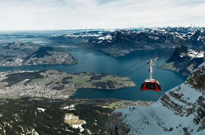 Monte Pilatus tour invernale da Lucerna: Viste alpine in gondola