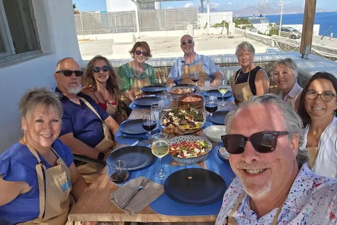 Aprende recetas griegas en casa tradicional de Mykonos