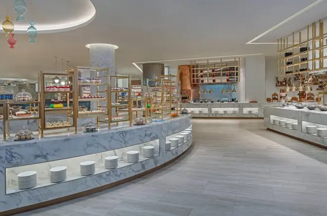 Atlantis the Palm Buffet Dubai: 220 Dishes & Live Cooking
