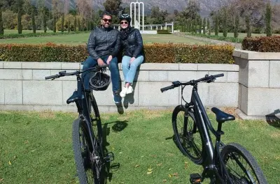 Franschhoek Private E-bike and Wine Tour: 15–20km Valley Ride